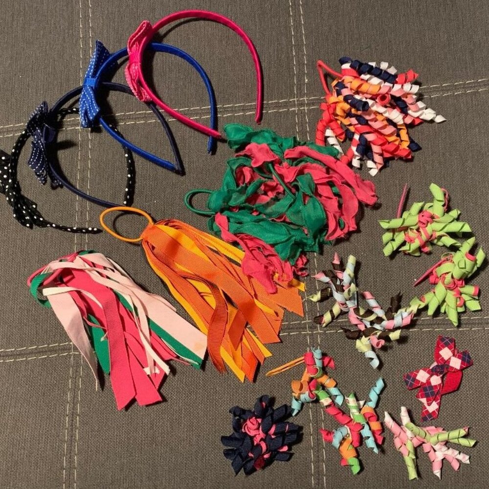 Gymboree lot of hair bows and pony tail holders